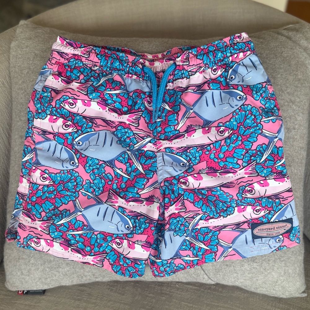 ‼️SOLD‼️ Boys Vineyard Vines Printed Chappy Fish Swim Trunks Sz 7